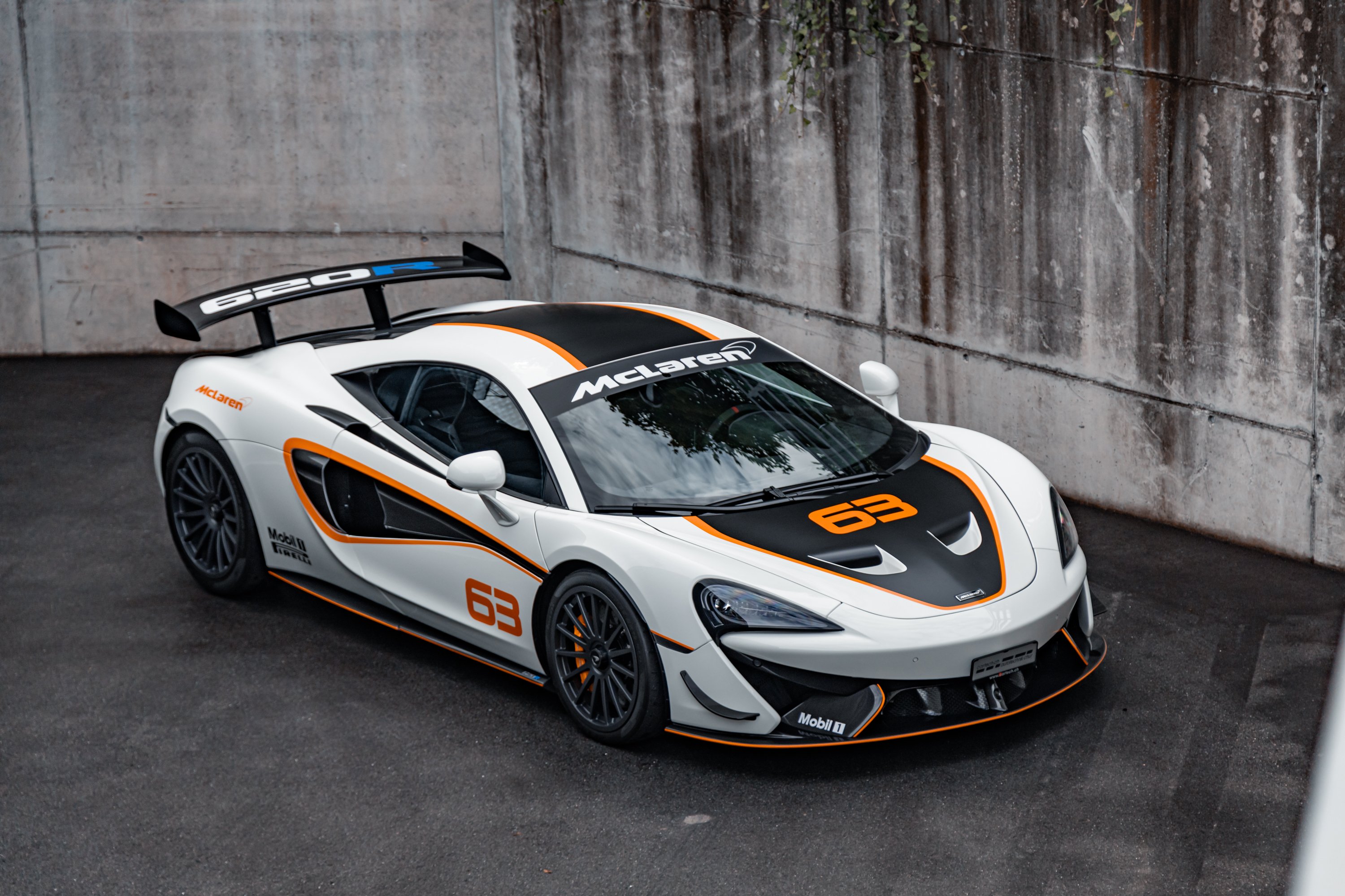 62057-1081098-car-20251007_064024-20250925_mclaren_620r_fb-16.jpg