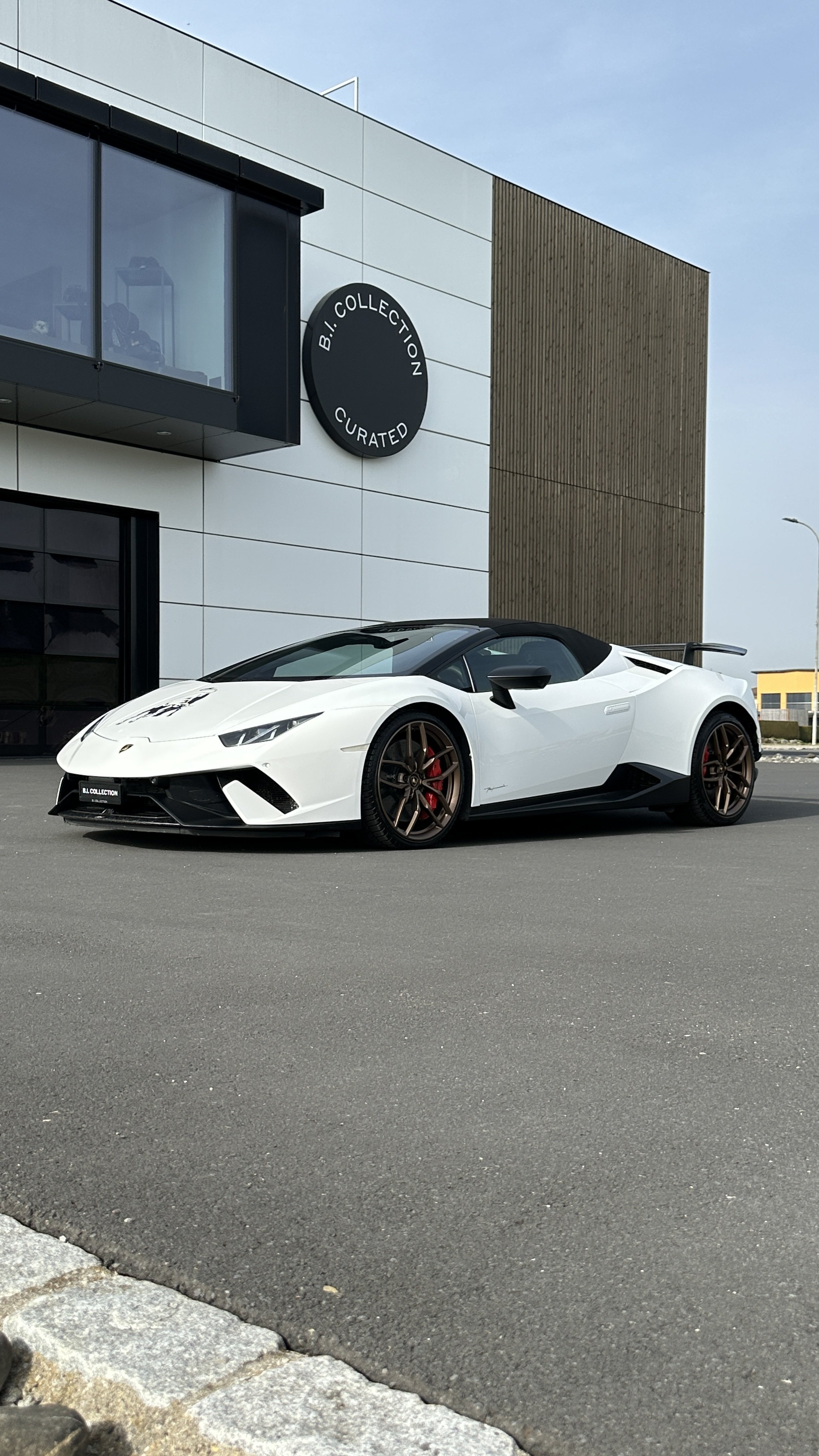 211818-1101327-car-20260310_103722-huracan_performante_4.jpg
