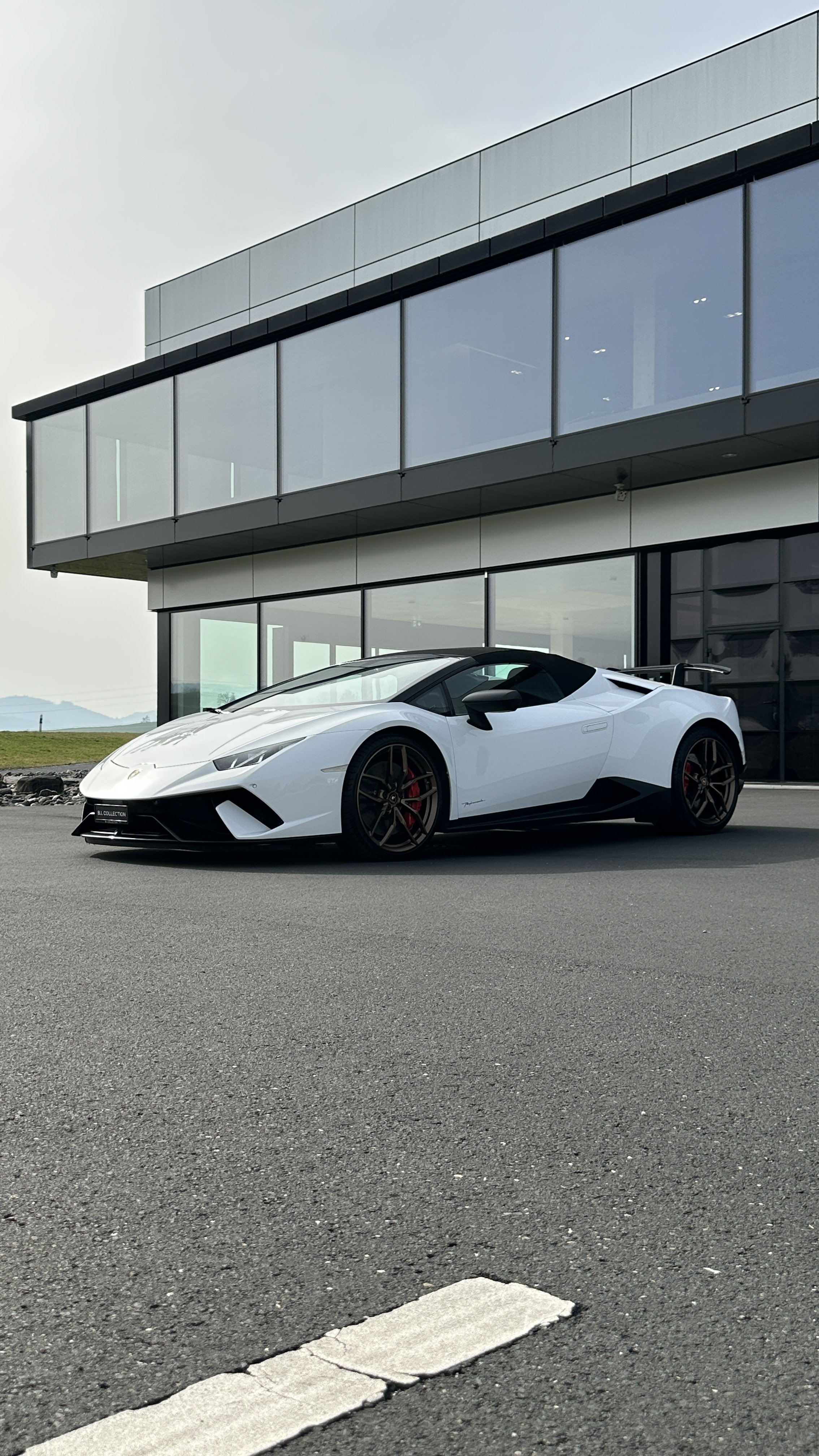 211818-1101327-car-20260310_103725-huracan_performante_9.jpg