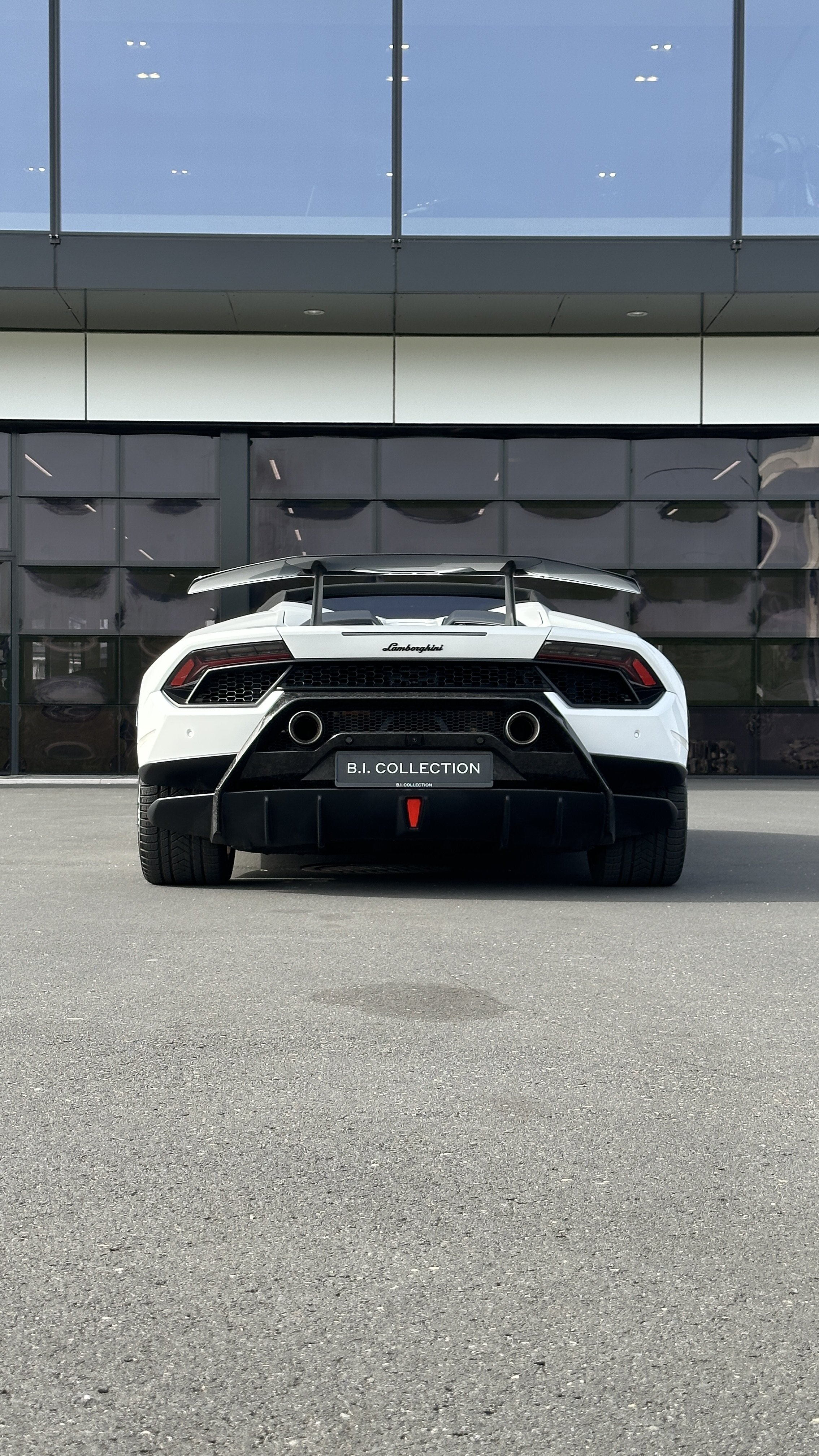 211818-1101327-car-20260310_103728-huracan_performante_17.jpg