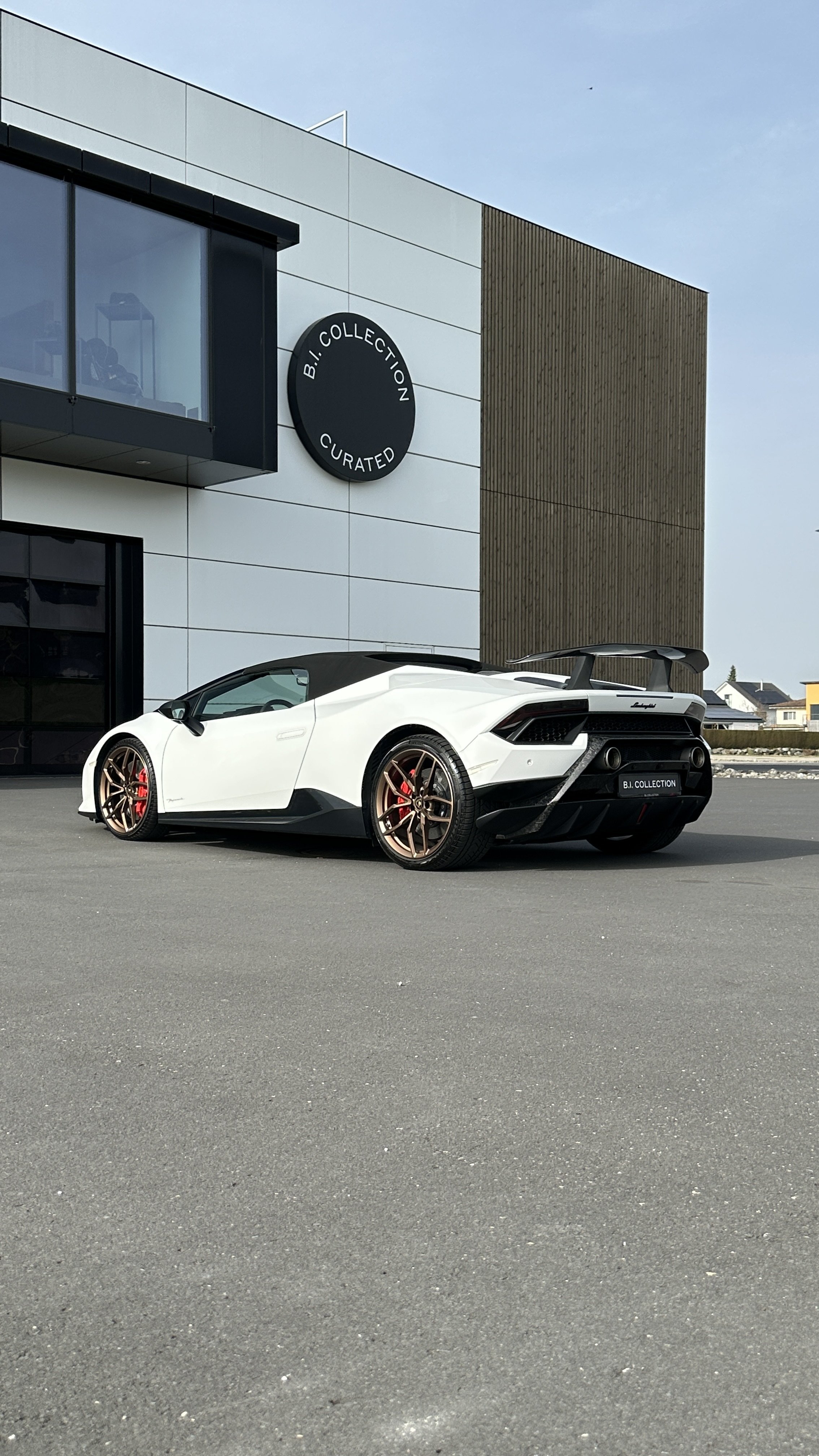 211818-1101327-car-20260310_103729-huracan_performante_18.jpg