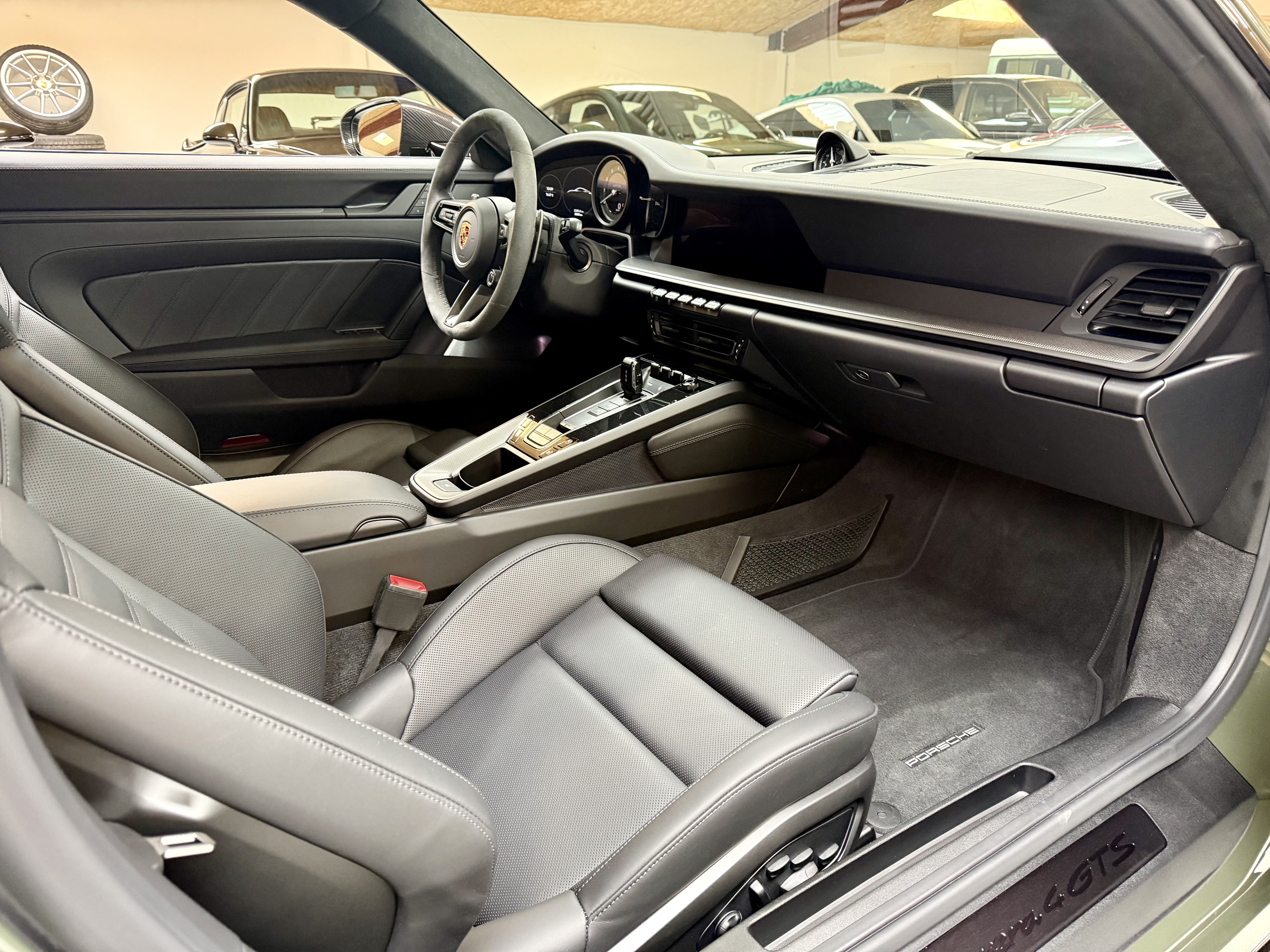 230980-1088218-car-20251124_131650-img_5125 (1).jpeg