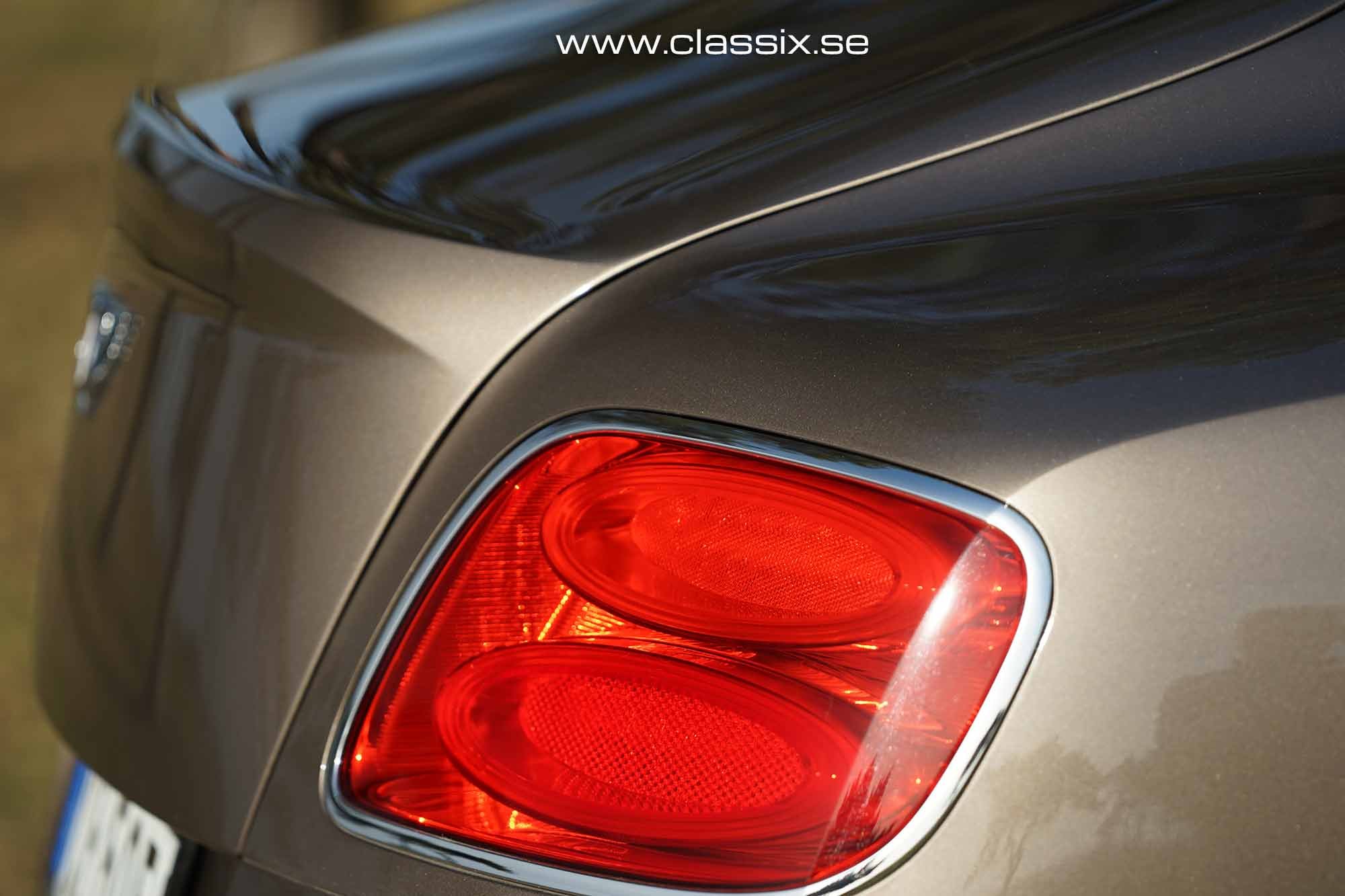 227981-1102956-car-20260320_070956-tail-lights-luxury-car.jpg