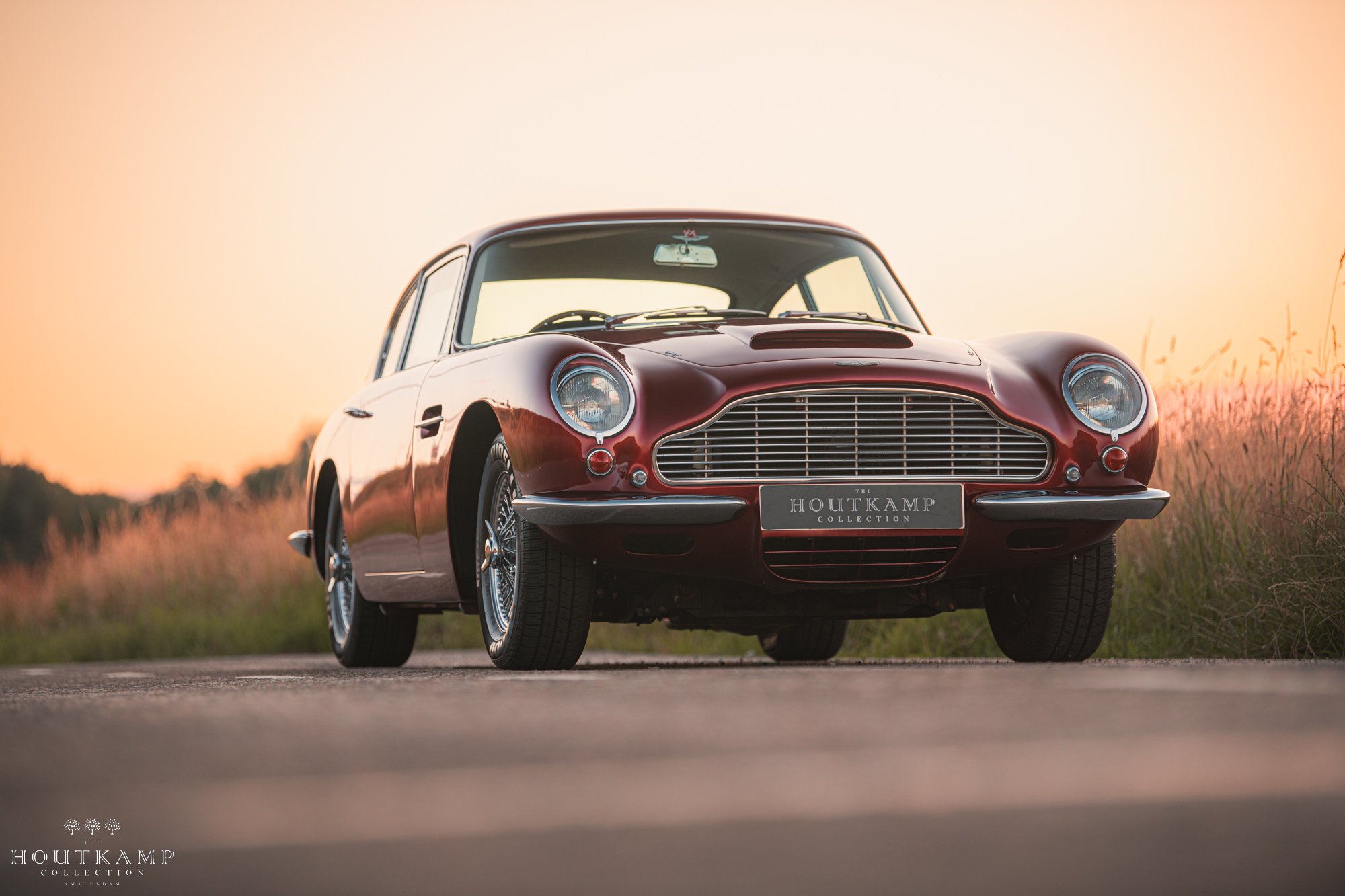 32093-983742-car-20230927_122527-aston_martin_db6-8653.jpg