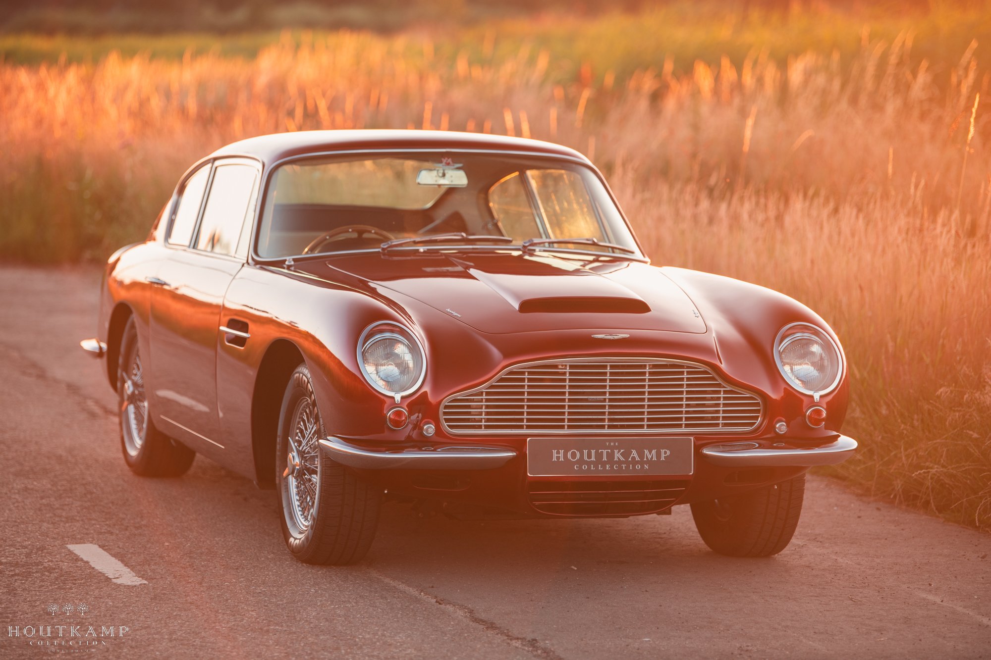 32093-983742-car-20230927_122534-aston_martin_db6-8592.jpg