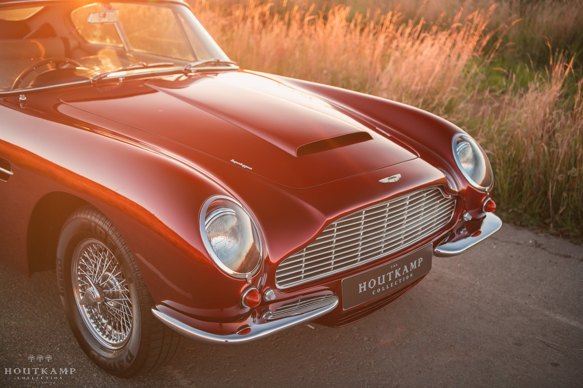 32093-983742-car-20230927_122539-aston_martin_db6-8543.jpg