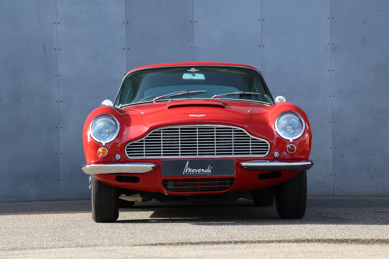 31421-1103001-car-20260320_164716-aston_martin_db6_saloon_29.jpg