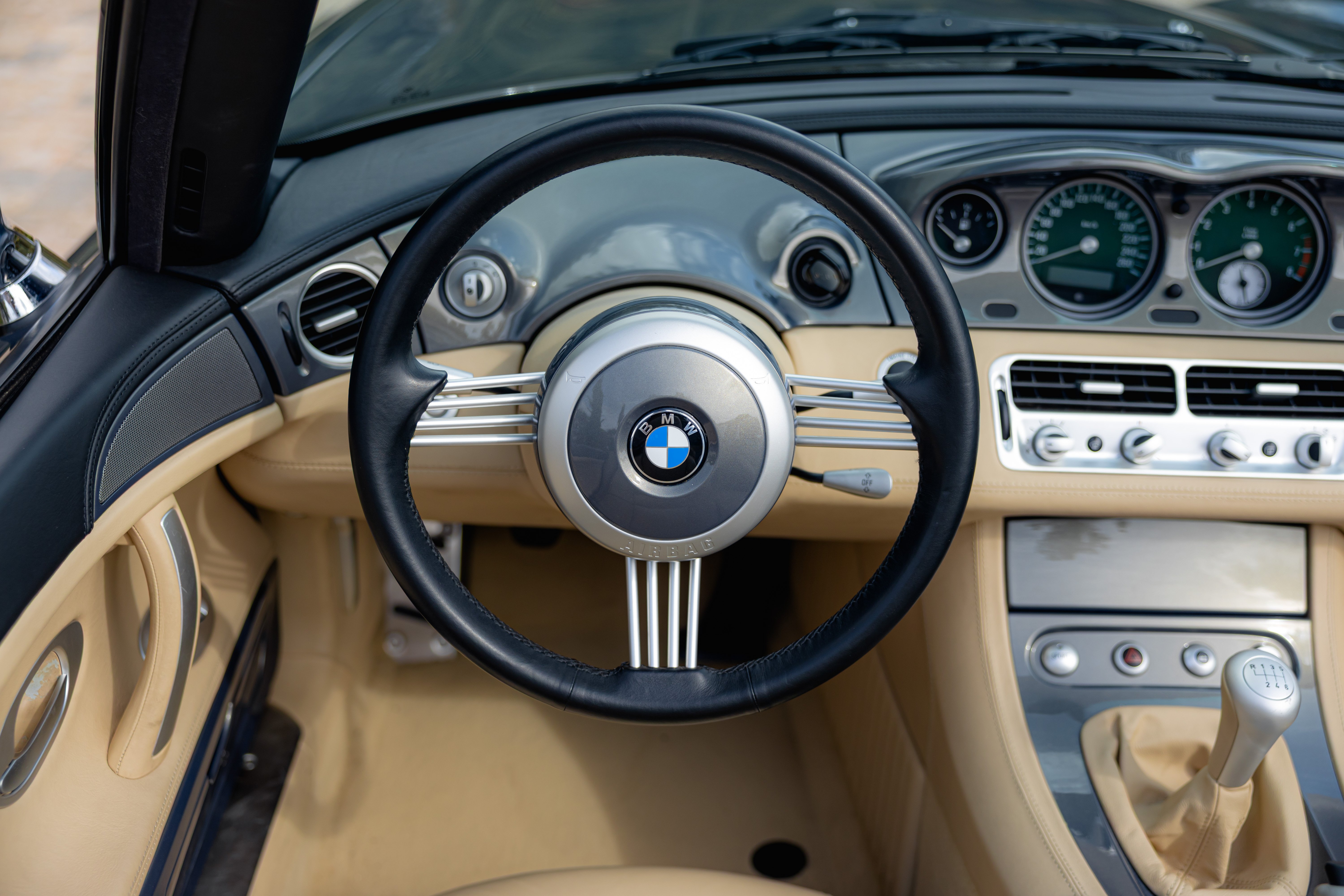 154307-1102898-car-20260319_163514-bmw_z8_-_67.jpg
